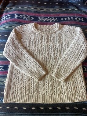 babaã cream cable knit sweater